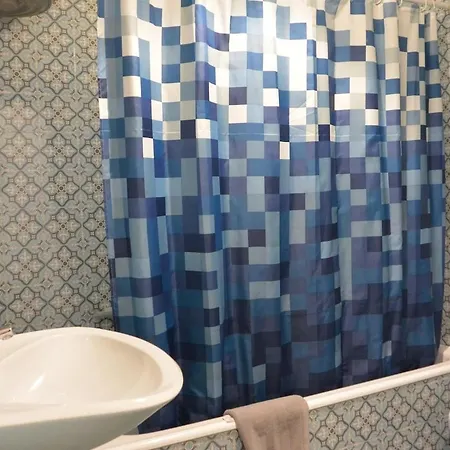 Casa Fontainhas, 1-bdrm Flat In Porto's Center פורטו